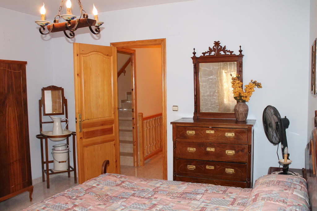 Villa Casa De La Virginia Valdealgorfa Habitación foto
